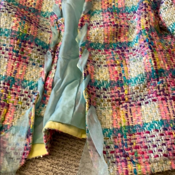 Blazer - Picture 2 of 2